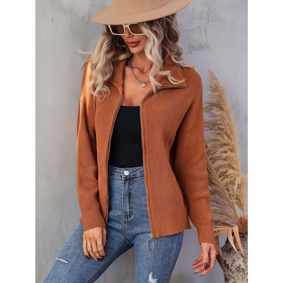 Graceful Rib-Knit Zip Up Collared Cardigan - Picture 3 of 6